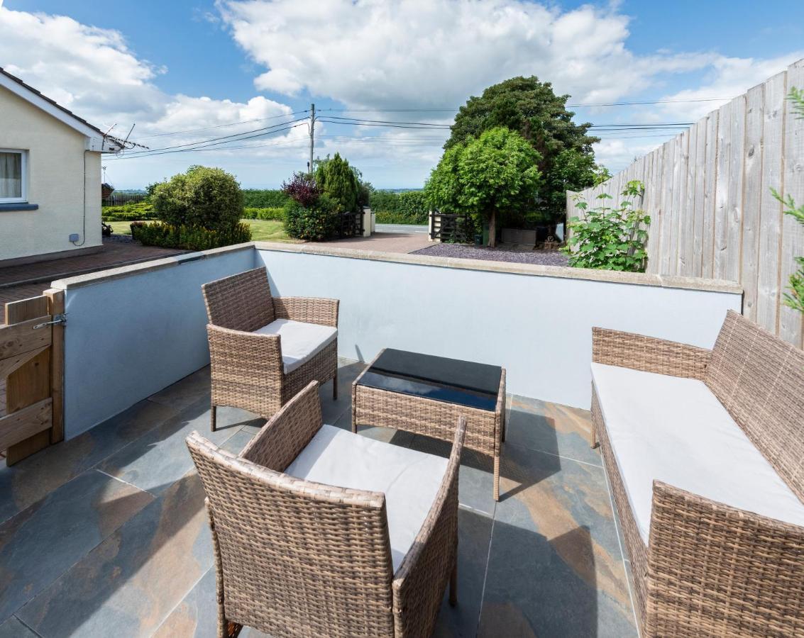 Y Villa Mor Llanarth  Экстерьер фото